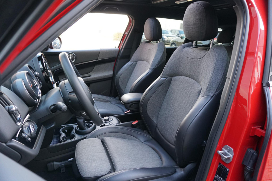 MINI Countryman 1.5 Cooper S E ALL4 225PK + PANORAMA / HEAD-UP / CAMERA / STOELVERWARMING