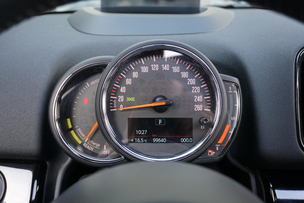 MINI Countryman 1.5 Cooper S E ALL4 225PK + PANORAMA / HEAD-UP / CAMERA / STOELVERWARMING