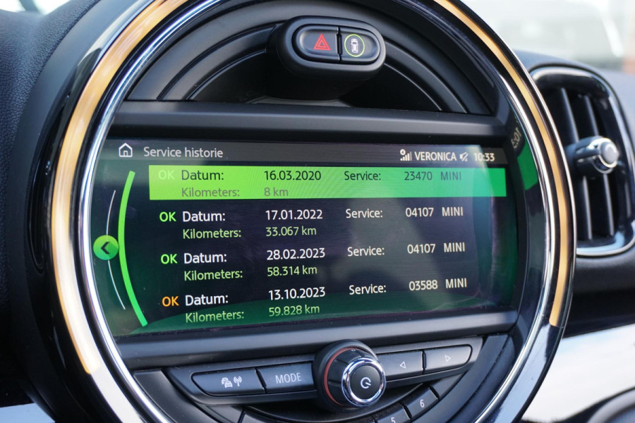 MINI Countryman 1.5 Cooper S E ALL4 225PK + PANORAMA / HEAD-UP / CAMERA / STOELVERWARMING