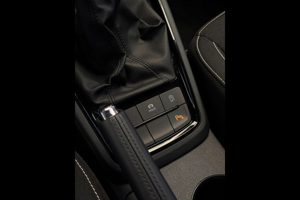 Škoda SCALA 1.0 TSI Monte Carlo Pano Camera CarPlay