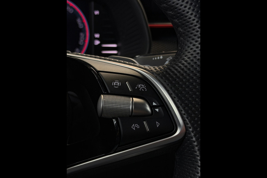 Škoda SCALA 1.0 TSI Monte Carlo Pano Camera CarPlay
