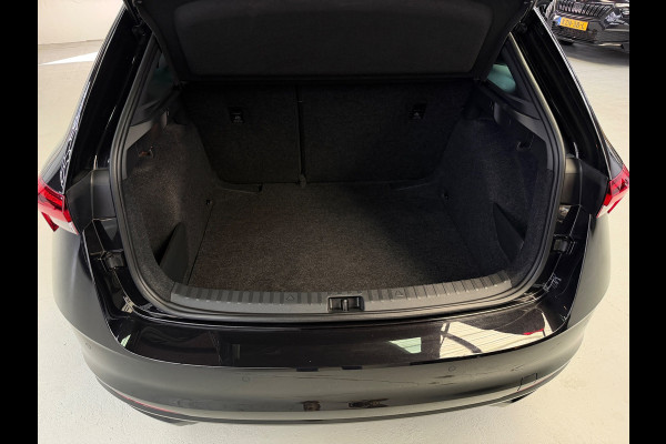 Škoda SCALA 1.0 TSI Monte Carlo Pano Camera CarPlay