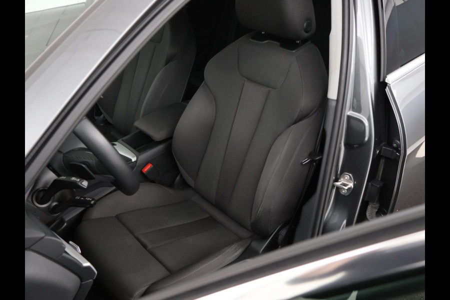 Audi A4 Avant 40 TFSI S edition | Adaptive cruise | Trekhaak | Stoelverwarming | Park assist | Navigatie | Bluetooth | Climate control
