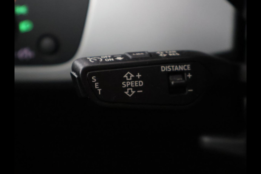 Audi A4 Avant 40 TFSI S edition | Adaptive cruise | Trekhaak | Stoelverwarming | Park assist | Navigatie | Bluetooth | Climate control