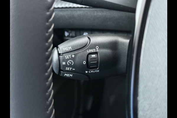 Peugeot 208 5Drs 101PK 360°Camera Apple Carplay Android Auto Isofix Ecc Allure Pack Pdc Regen-Lichtsensor Led Lmv 16" Privacy Glas Cruise Control Keyless entry/start 1e Eigenaar Origineel Nederlandse Auto