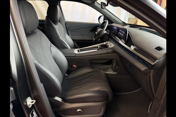 Omoda 9 OMODA 9 PREMIUM AWD | 145 KM ELEKTRISCH | 538 PK | MAT ZWART 4WD 4X4