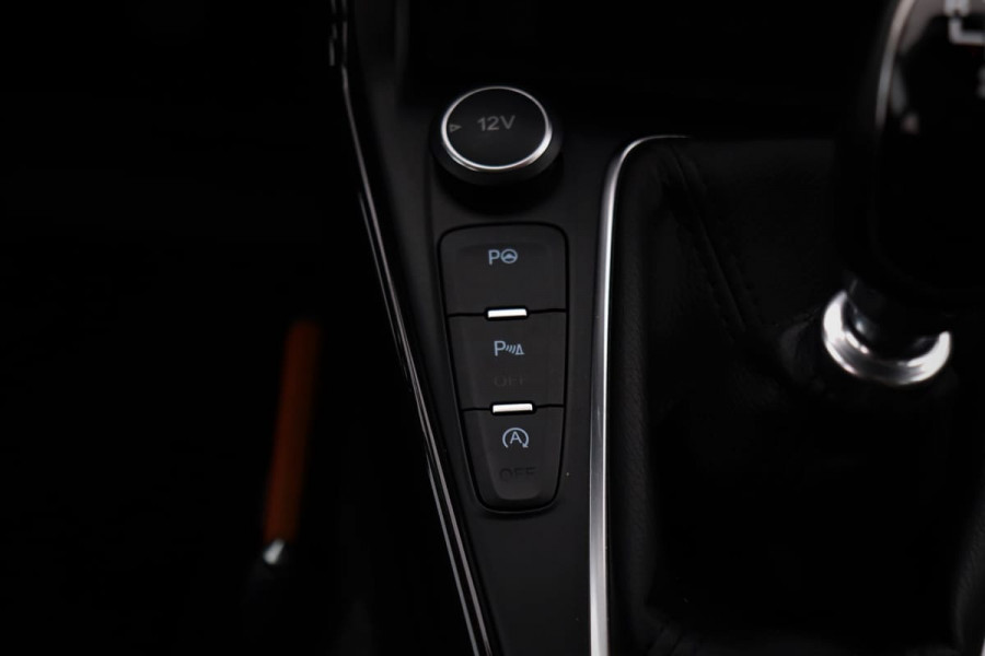 Ford Focus 1.5 EcoBoost 150pk Titanium | Navigatie | Climate Control | Keyless | 17'' Lichtmetalen velgen