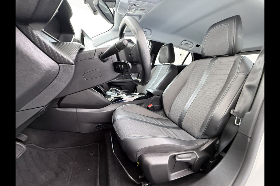 Peugeot e-2008 EV Allure Pack 50kWh Trekhaak 3D-Navi 360°Camera Apple Carplay Android Auto Ecc SOH 88% Regen-Lichtsensor Privacy Glas Led Isofix Bluetooth Cruise Control 1e Eigenaar Dealeronderhouden Origineel Nederlandse Auto