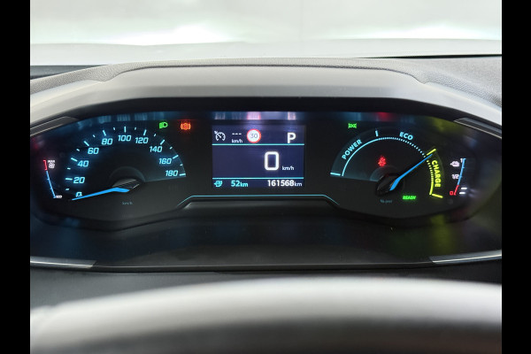 Peugeot e-2008 EV Allure Pack 50kWh Trekhaak 3D-Navi 360°Camera Apple Carplay Android Auto Ecc SOH 88% Regen-Lichtsensor Privacy Glas Led Isofix Bluetooth Cruise Control 1e Eigenaar Dealeronderhouden Origineel Nederlandse Auto