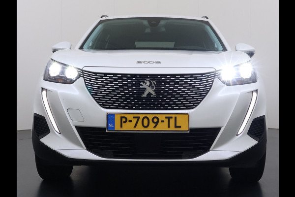 Peugeot e-2008 EV Allure Pack 50kWh Trekhaak 3D-Navi 360°Camera Apple Carplay Android Auto Ecc SOH 88% Regen-Lichtsensor Privacy Glas Led Isofix Bluetooth Cruise Control 1e Eigenaar Dealeronderhouden Origineel Nederlandse Auto