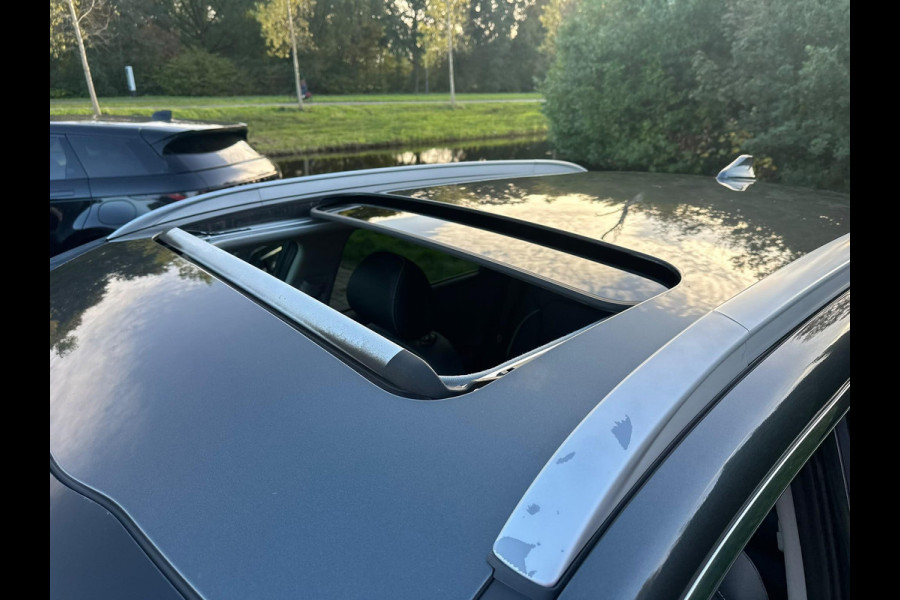 Kia e-Niro ExecutiveLine 64 kWh 204 pk | Trekhaak | Lederen bekleding | Camera | SOH 99,3% |  Schuif-Kantel Dak | Navigatie | Stoelverwarming | Stuurwielverwarming