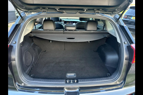 Kia e-Niro ExecutiveLine 64 kWh 204 pk | Trekhaak | Lederen bekleding | Camera | SOH 99,3% |  Schuif-Kantel Dak | Navigatie | Stoelverwarming | Stuurwielverwarming