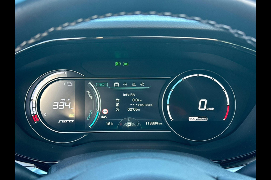 Kia e-Niro ExecutiveLine 64 kWh 204 pk | Trekhaak | Lederen bekleding | Camera | SOH 99,3% |  Schuif-Kantel Dak | Navigatie | Stoelverwarming | Stuurwielverwarming