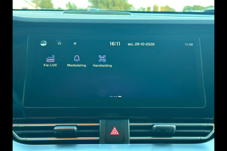Kia e-Niro ExecutiveLine 64 kWh 204 pk | Trekhaak | Lederen bekleding | Camera | SOH 99,3% |  Schuif-Kantel Dak | Navigatie | Stoelverwarming | Stuurwielverwarming