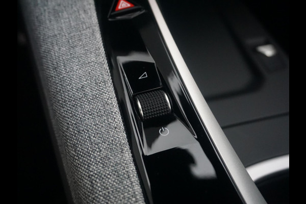 Peugeot E-5008 GT Exclusive 73 kWh 7p Panoramadak | Afn. Trekhaak