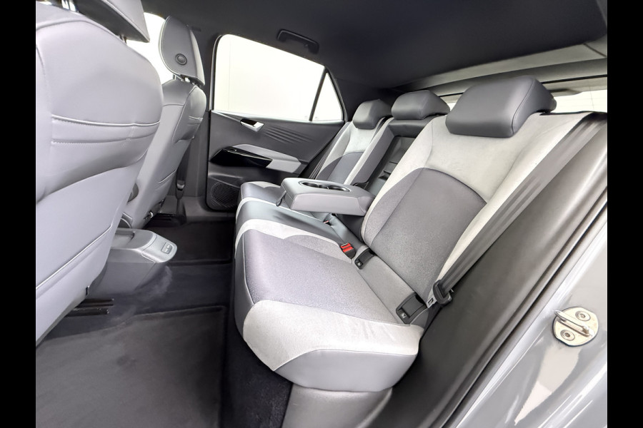 Volkswagen ID.3 204PK 62kWh SOH 90% Trekhaak Adap.Cruise Stoelverwarming Matrix led Navi-Pro Apple Carplay Android Auto Pdc Business Privacy Glas Mirror Link Isofix Keyless advanced Rijstrooksensor Bluetooth
