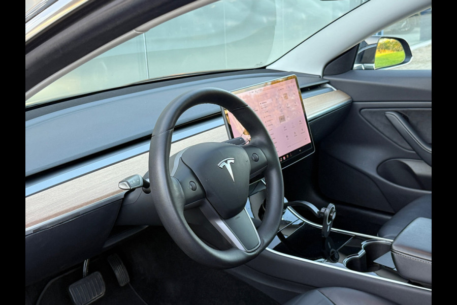 Tesla Model 3 Standard RWD Plus 60 kWh Autopilot