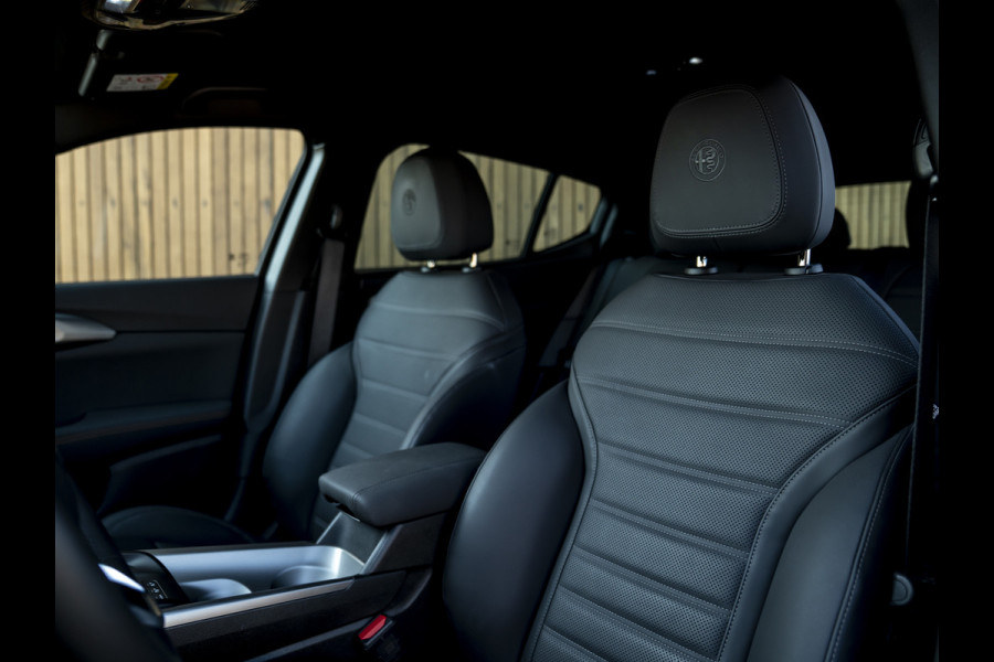 Alfa Romeo Tonale 1.3T PHEV Veloce 280pk | LED-Matrix | Harman/Kardon | Winterpack