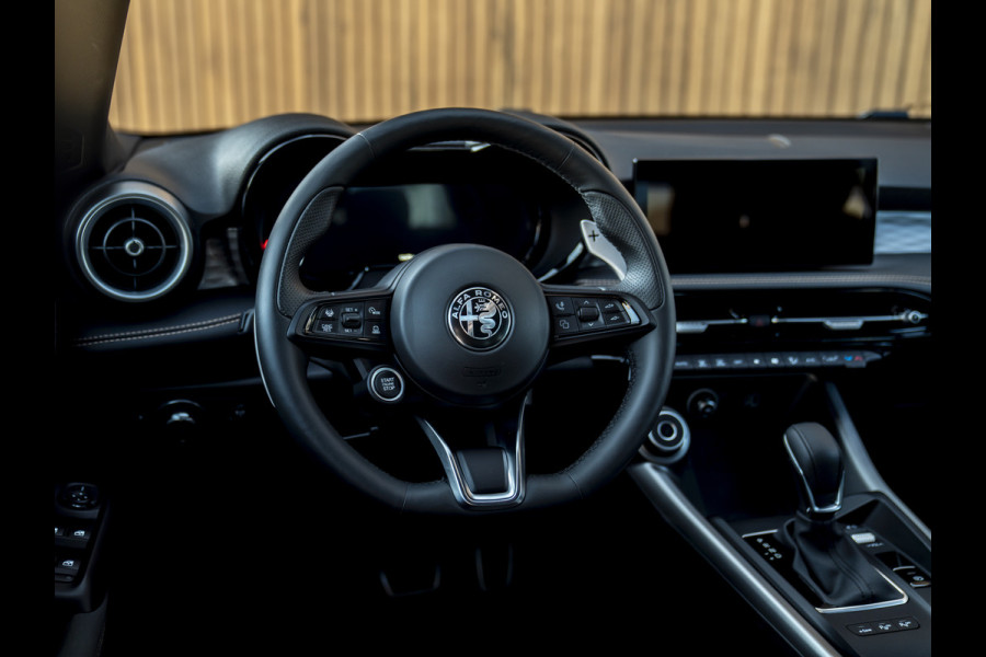 Alfa Romeo Tonale 1.3T PHEV Veloce 280pk | LED-Matrix | Harman/Kardon | Winterpack