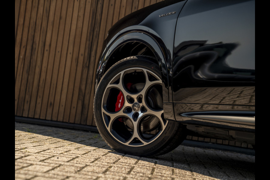 Alfa Romeo Tonale 1.3T PHEV Veloce 280pk | LED-Matrix | Harman/Kardon | Winterpack