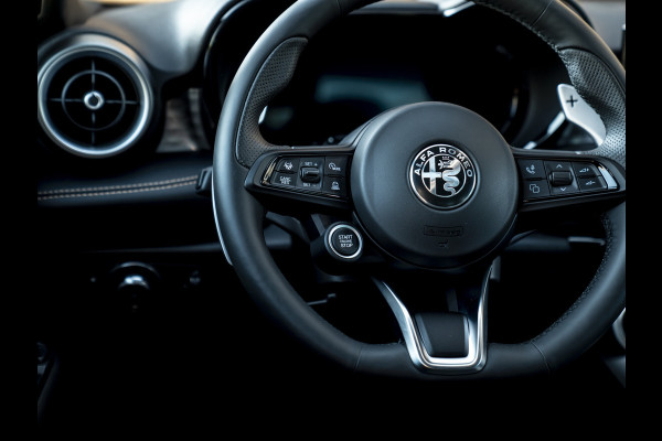 Alfa Romeo Tonale 1.3T PHEV Veloce 280pk | LED-Matrix | Harman/Kardon | Winterpack