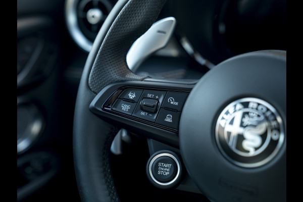 Alfa Romeo Tonale 1.3T PHEV Veloce 280pk | LED-Matrix | Harman/Kardon | Winterpack