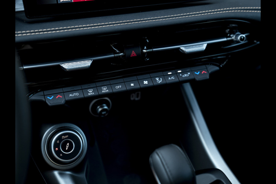 Alfa Romeo Tonale 1.3T PHEV Veloce 280pk | LED-Matrix | Harman/Kardon | Winterpack
