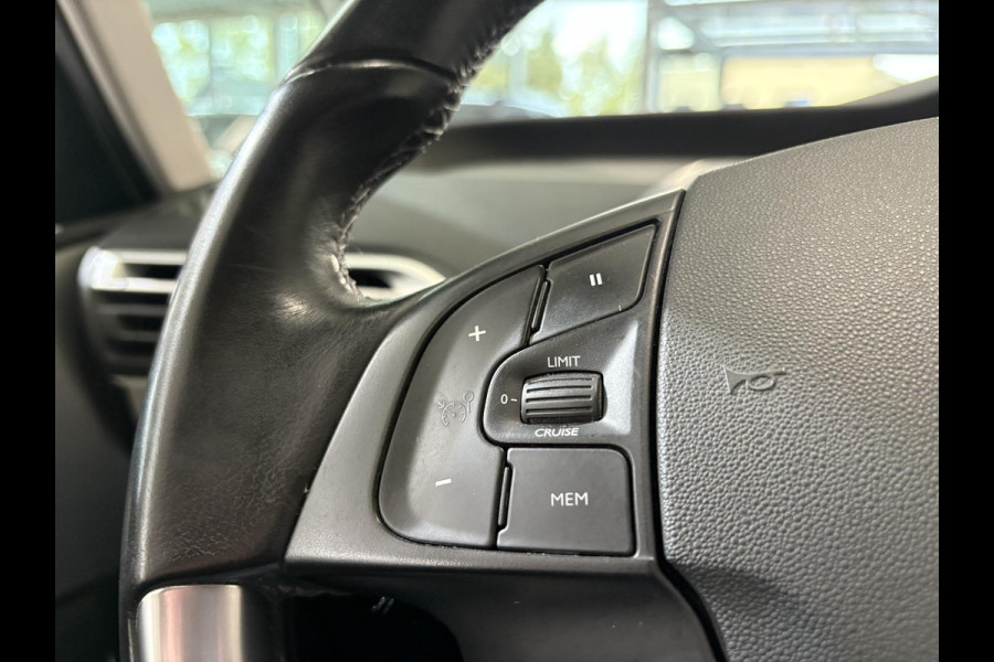 Citroën Grand C4 Spacetourer 1.2 PureTech Shine | 7 Persoons | Navigatie | Apple CarPlay / Android Auto | Verwarmde voorstoelen |