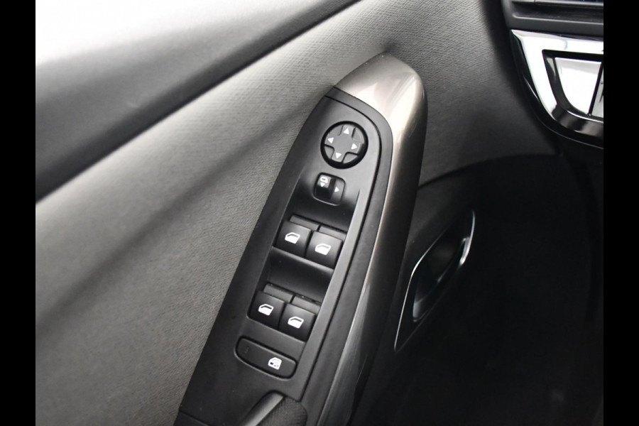Citroën Grand C4 Spacetourer 1.2 PureTech Shine | 7 Persoons | Navigatie | Apple CarPlay / Android Auto | Verwarmde voorstoelen |