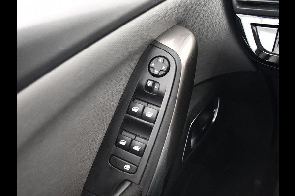 Citroën Grand C4 Spacetourer 1.2 PureTech Shine | 7 Persoons | Navigatie | Apple CarPlay / Android Auto | Verwarmde voorstoelen |