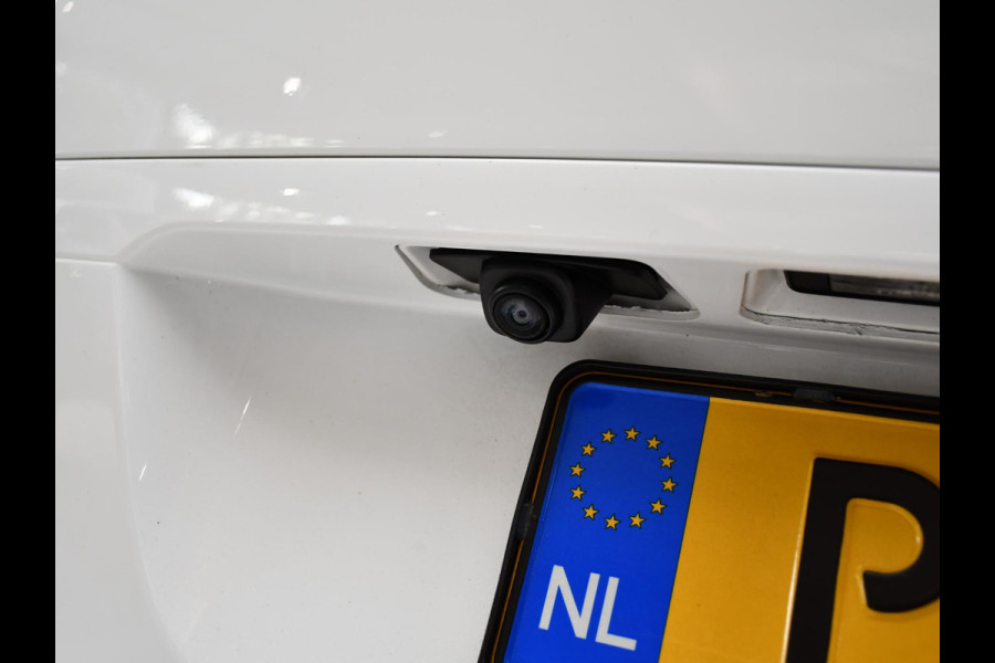 Citroën Grand C4 Spacetourer 1.2 PureTech Shine | 7 Persoons | Navigatie | Apple CarPlay / Android Auto | Verwarmde voorstoelen |