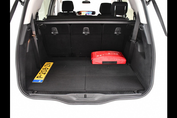 Citroën Grand C4 Spacetourer 1.2 PureTech Shine | 7 Persoons | Navigatie | Apple CarPlay / Android Auto | Verwarmde voorstoelen |