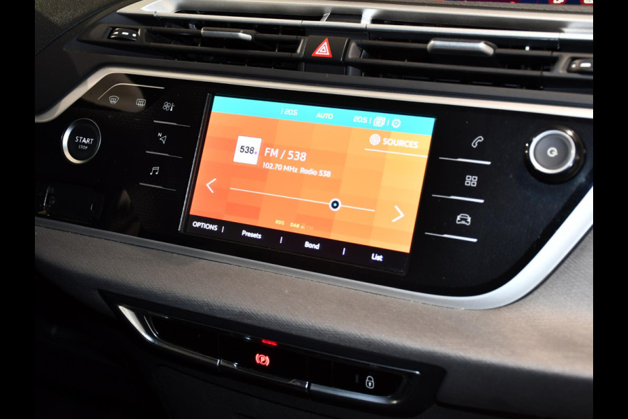 Citroën Grand C4 Spacetourer 1.2 PureTech Shine | 7 Persoons | Navigatie | Apple CarPlay / Android Auto | Verwarmde voorstoelen |