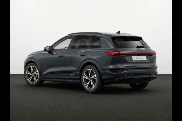 Audi Q6 e-tron S edition 83Kwh 252 pk | Glazen panoramadak | Ionisator | Privacy glas | All Season banden |