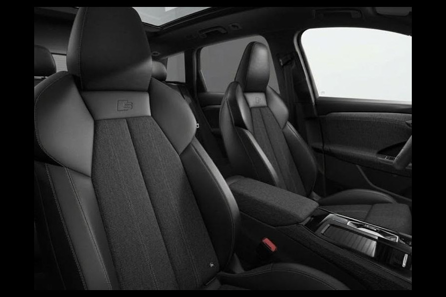 Audi Q6 e-tron S edition 83Kwh 252 pk | Glazen panoramadak | Ionisator | Privacy glas | All Season banden |