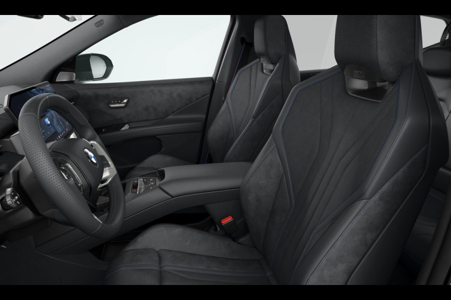 BMW iX3 50 xDrive - M-Sport Pro - Pano - Trekhaak - M-Zetels - Autopilot
