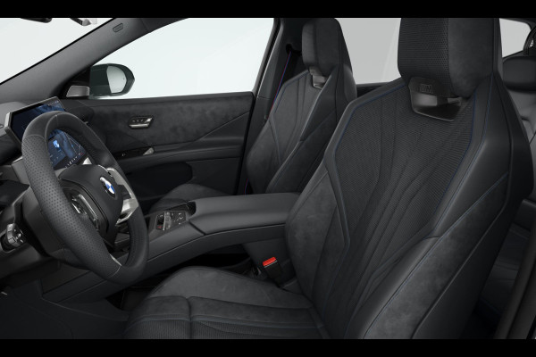 BMW iX3 50 xDrive - M-Sport Pro - Pano - Trekhaak - M-Zetels - Autopilot