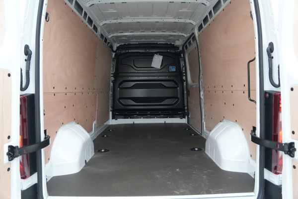 Renault Master E-Tech T35 L3H2 Advance long range 87 kWh 143pk - Navi - Betimmering - Stoelverwarming - Camera - 270GR Deuren - 360 Parkeersensoren -