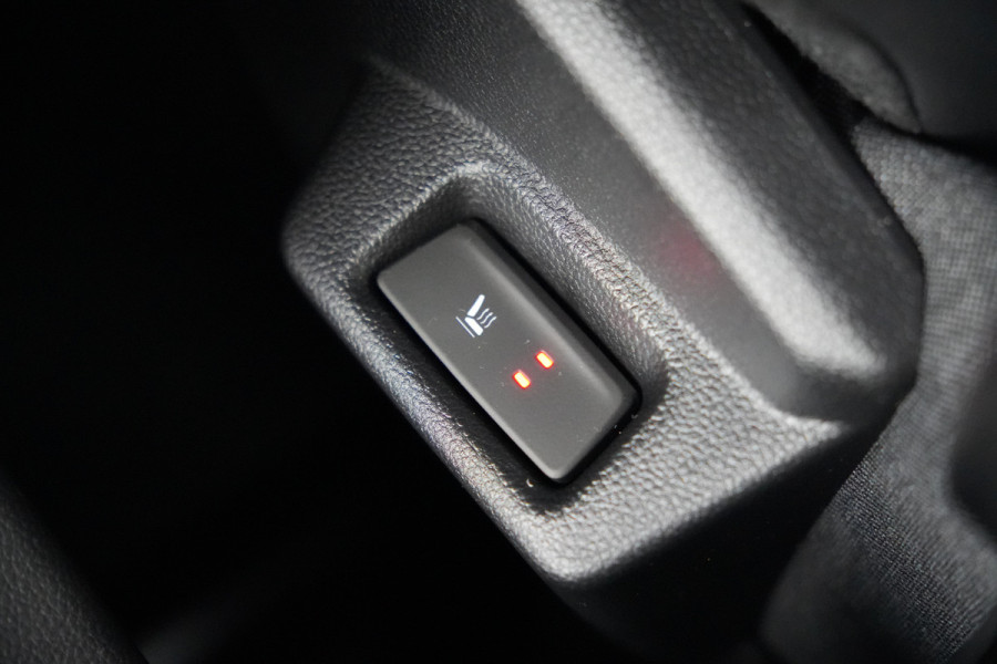 Renault Master E-Tech T35 L3H2 Advance long range 87 kWh 143pk - Navi - Betimmering - Stoelverwarming - Camera - 270GR Deuren - 360 Parkeersensoren -