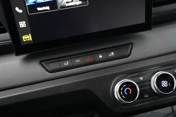 Renault Master E-Tech T35 L3H2 Advance long range 87 kWh 143pk - Navi - Betimmering - Stoelverwarming - Camera - 270GR Deuren - 360 Parkeersensoren -