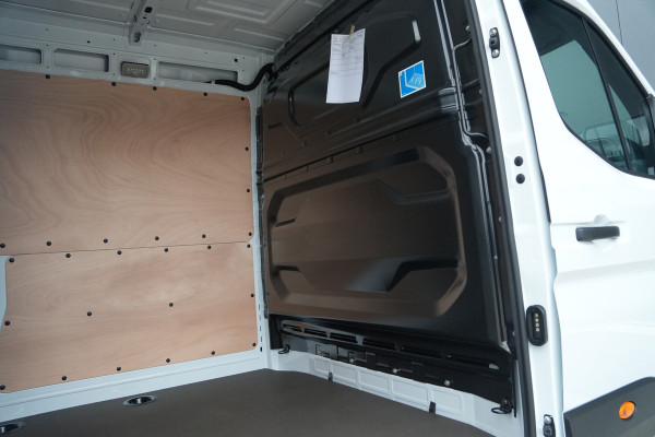 Renault Master E-Tech T35 L3H2 Advance long range 87 kWh 143pk - Navi - Betimmering - Stoelverwarming - Camera - 270GR Deuren - 360 Parkeersensoren -