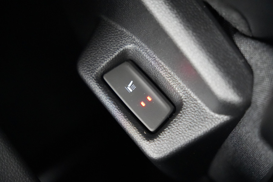 Renault Master E-Tech T35 L3H2 Advance long range 87 kWh 143pk - Navi - Betimmering - Stoelverwarming - Camera - 270GR Deuren - 360 Parkeersensoren -