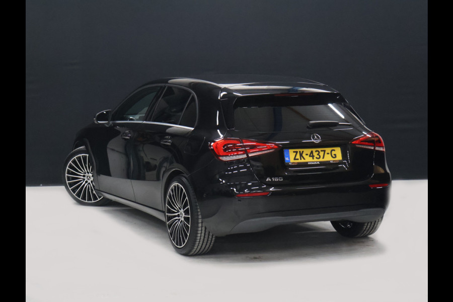Mercedes-Benz A-Klasse 160 Sport [APPLE CARPLAY, AMG, ANDROID, STOELVERWARMING, CRUISE CONTROL, CAMERA, PDC V+A, DIGITAL DASH, STUURWIEL MULTIFUNTIONEEL, CLIMATE CONTROL, START STOP, STUUR LEDER, NIEUWSTAAT]