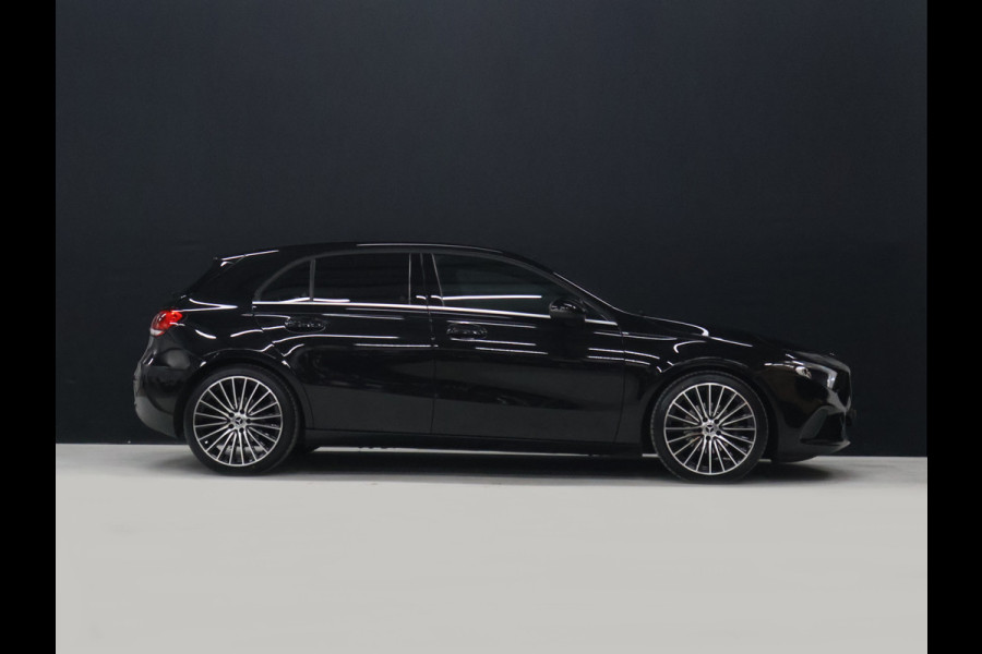 Mercedes-Benz A-Klasse 160 Sport [APPLE CARPLAY, AMG, ANDROID, STOELVERWARMING, CRUISE CONTROL, CAMERA, PDC V+A, DIGITAL DASH, STUURWIEL MULTIFUNTIONEEL, CLIMATE CONTROL, START STOP, STUUR LEDER, NIEUWSTAAT]