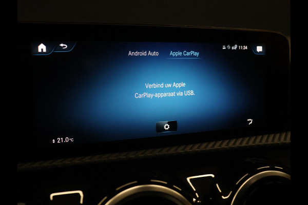 Mercedes-Benz A-Klasse 160 Sport [APPLE CARPLAY, AMG, ANDROID, STOELVERWARMING, CRUISE CONTROL, CAMERA, PDC V+A, DIGITAL DASH, STUURWIEL MULTIFUNTIONEEL, CLIMATE CONTROL, START STOP, STUUR LEDER, NIEUWSTAAT]