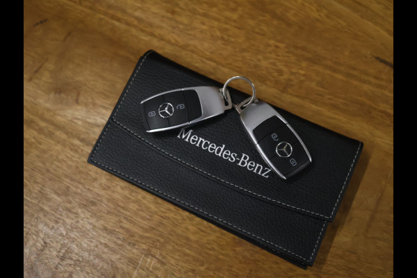 Mercedes-Benz A-Klasse 160 Sport [APPLE CARPLAY, AMG, ANDROID, STOELVERWARMING, CRUISE CONTROL, CAMERA, PDC V+A, DIGITAL DASH, STUURWIEL MULTIFUNTIONEEL, CLIMATE CONTROL, START STOP, STUUR LEDER, NIEUWSTAAT]