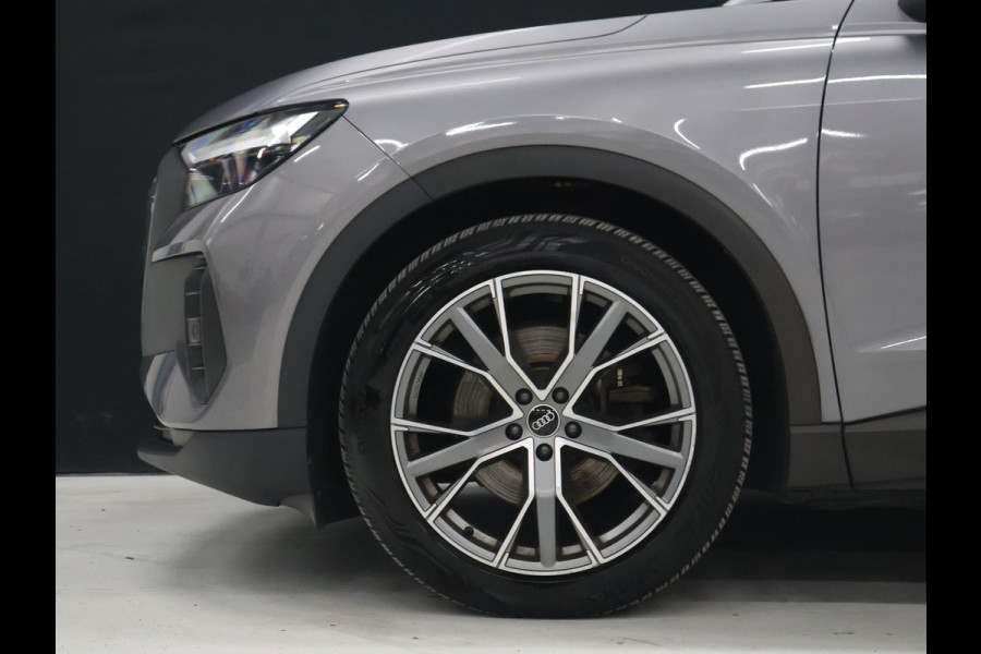 Audi Q4 e-tron 35 Launch edition 55 kWh [ADAPTIVE CRUISE CONTROL, APPLE CARPLAY, ANDROID, STOELVERWARMING, DIGITAL DASH, CAMERA, PDC V+A, STUURWIEL MULTIFUNTIONEEL, ELEKTRISCHE ACHTERKLEP, LED, SMARTPHONE INTERFACE, CLIMATE CONTROL
