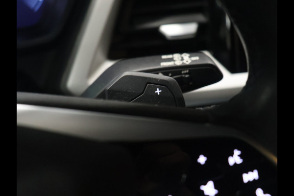 Audi Q4 e-tron 35 Launch edition 55 kWh [ADAPTIVE CRUISE CONTROL, APPLE CARPLAY, ANDROID, STOELVERWARMING, DIGITAL DASH, CAMERA, PDC V+A, STUURWIEL MULTIFUNTIONEEL, ELEKTRISCHE ACHTERKLEP, LED, SMARTPHONE INTERFACE, CLIMATE CONTROL