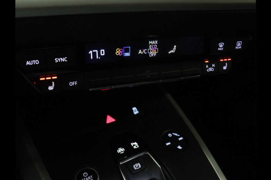 Audi Q4 e-tron 35 Launch edition 55 kWh [ADAPTIVE CRUISE CONTROL, APPLE CARPLAY, ANDROID, STOELVERWARMING, DIGITAL DASH, CAMERA, PDC V+A, STUURWIEL MULTIFUNTIONEEL, ELEKTRISCHE ACHTERKLEP, LED, SMARTPHONE INTERFACE, CLIMATE CONTROL