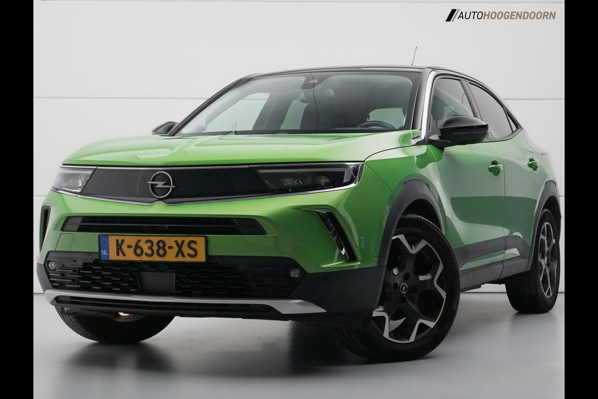 Opel Mokka-e Ultimate Sport 50-kWh (APPLE CARPLAY,STUUR-STOELVERWARMING,KEYLESS,ACHTERUITRIJCAMERA,LANE ASSIST,ADAPTIVE CRUISE)